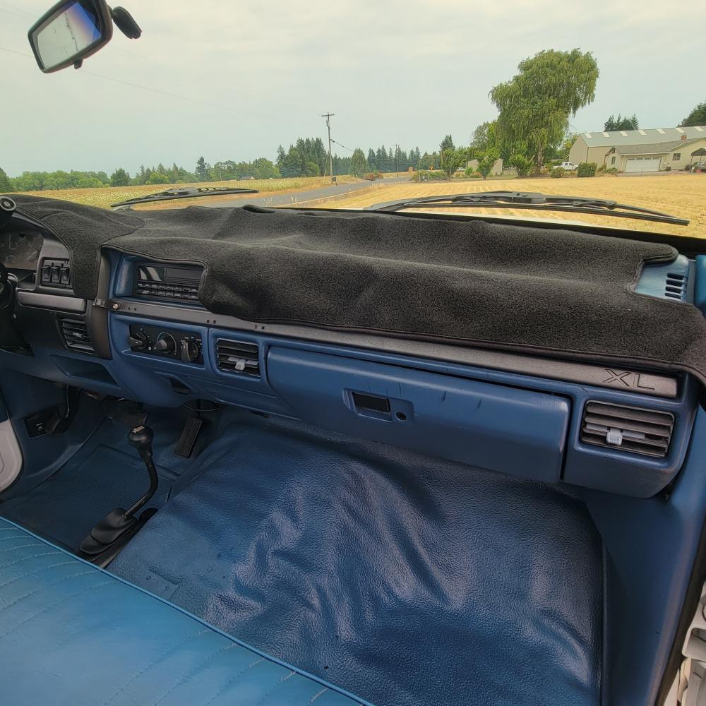 1994 Ford F150 4 x 4 Pickup