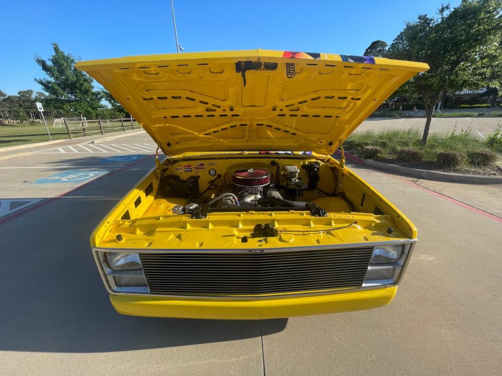 1982 Chevrolet C10 Custom Pickup