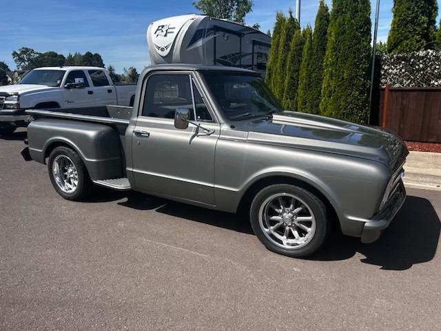 1967 Chevrolet Stepside C 10 Restomod