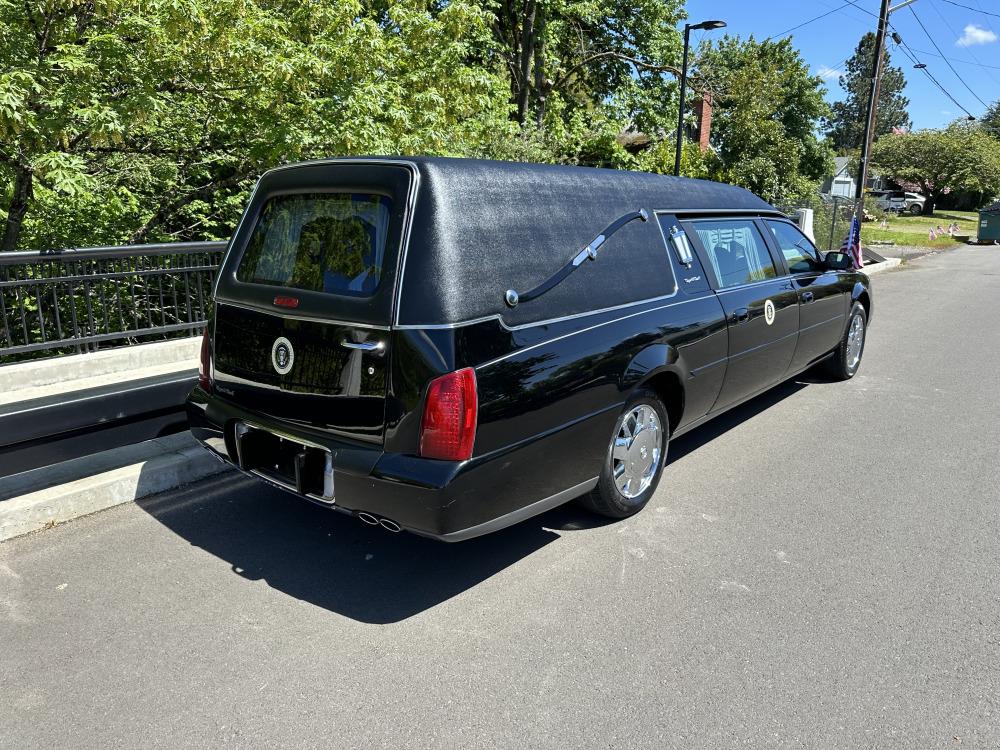 2003 Cadillac deVille Presidential Re-Creation Hearse