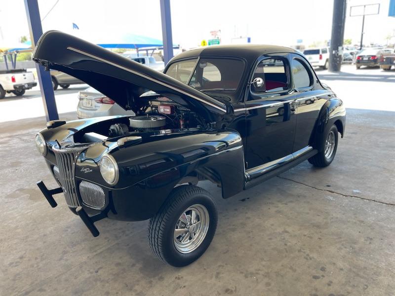 1941 Ford Deluxe Coupe