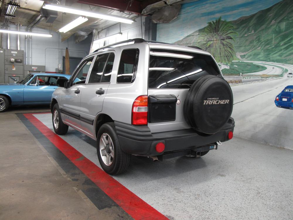 2003 Chevrolet Custom TRACKER SUV