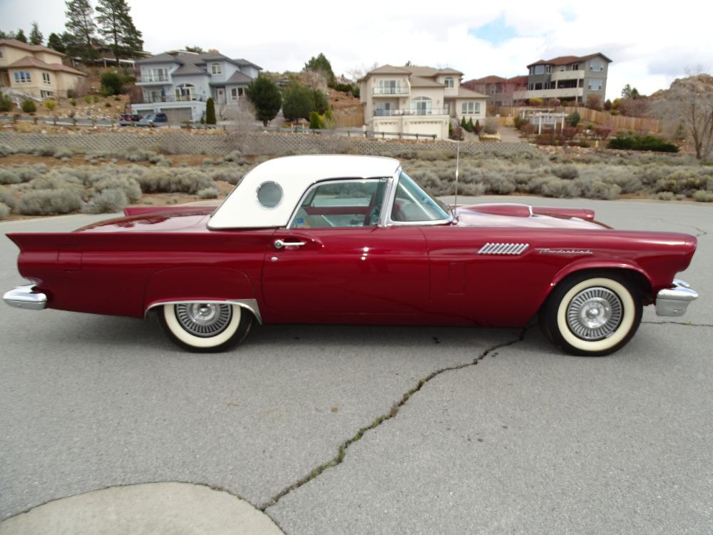 1957 Ford T Bird