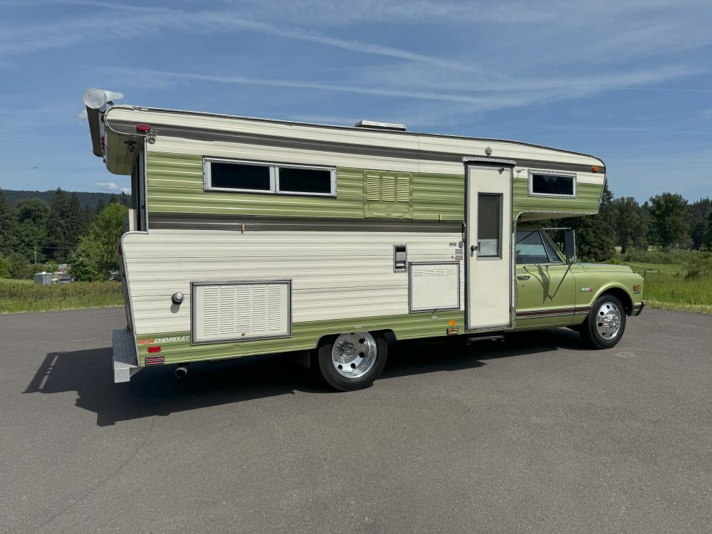 1972 Chevrolet C30 Camper