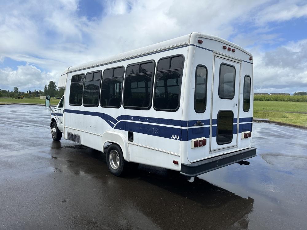 1997 Ford E450 Econoline Shuttle Bus  34K MILES !!