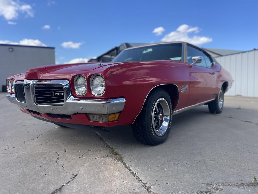 1970 Pontiac LeMans Sedan