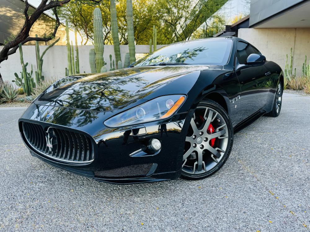 2012 Maserati Gran Turismo coupe