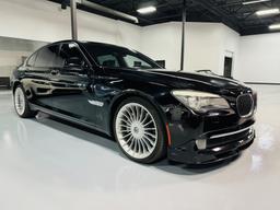 2011 BMW B7 sedan