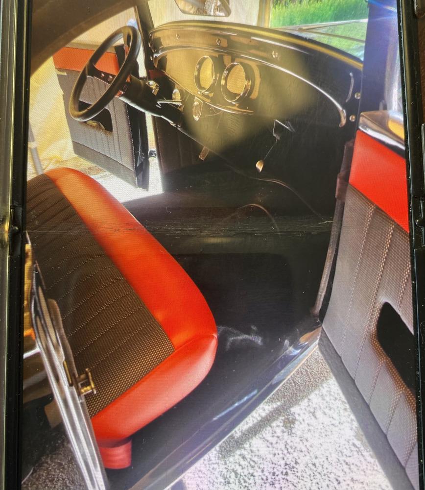1932 Ford Custom Roadster