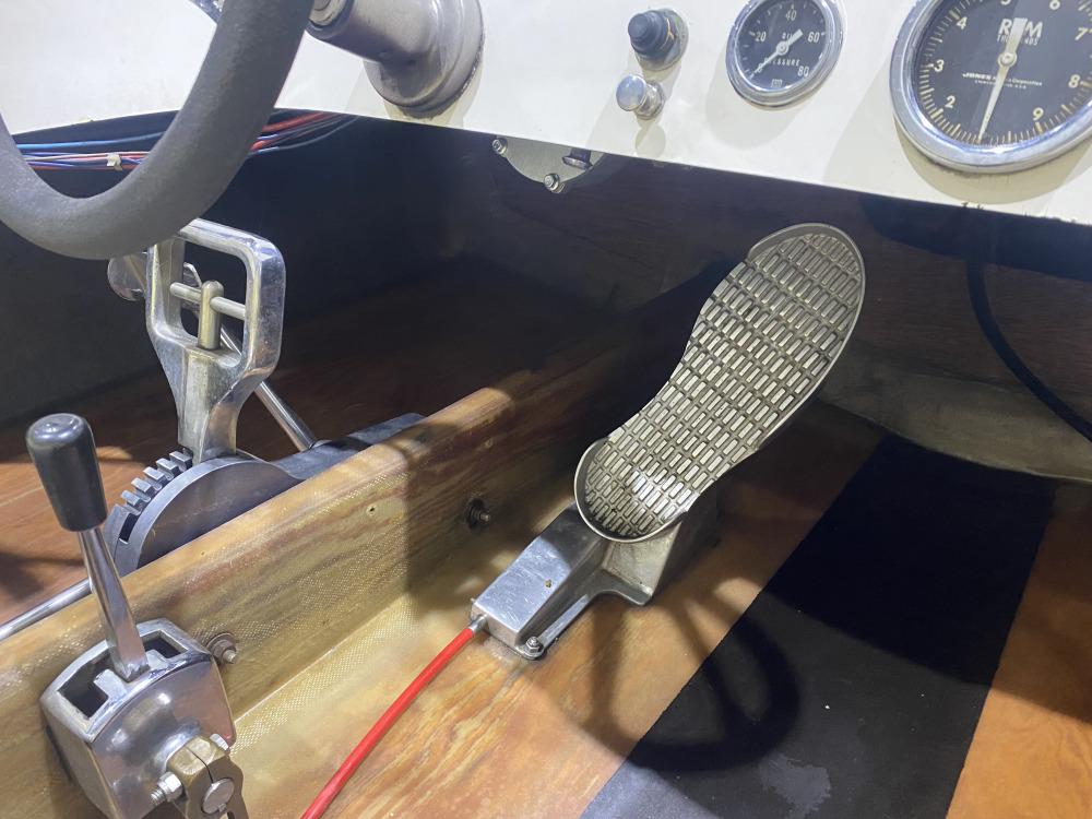1976 Hondo Flat Bottom Speed Boat w/ trailer