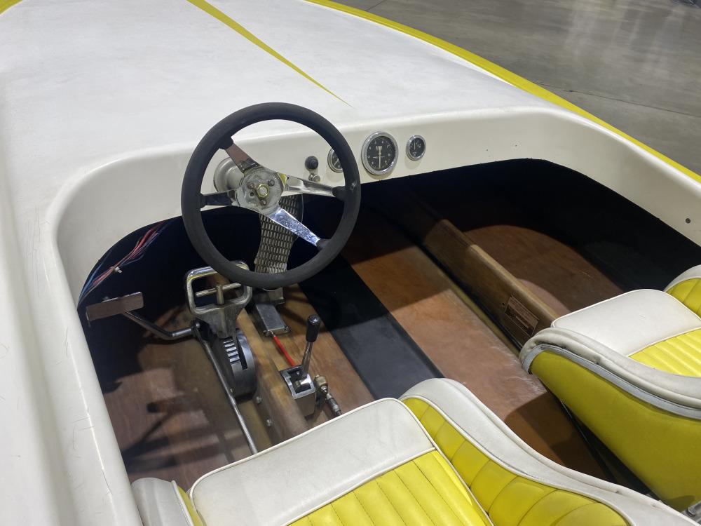 1976 Hondo Flat Bottom Speed Boat w/ trailer