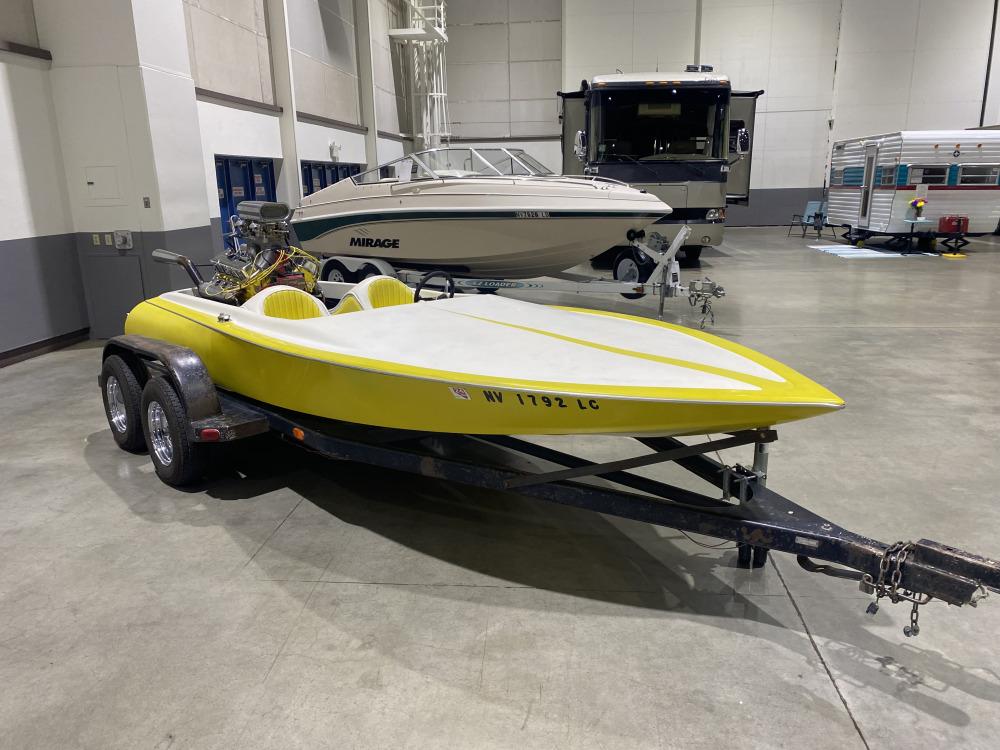 1976 Hondo Flat Bottom Speed Boat w/ trailer