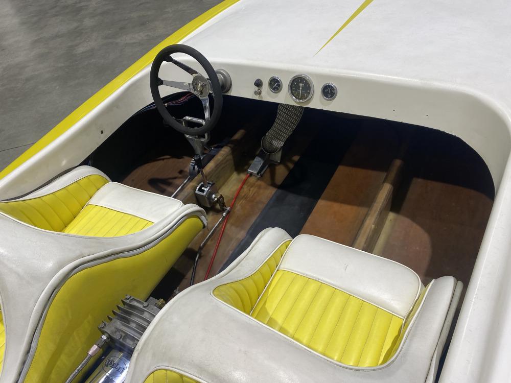 1976 Hondo Flat Bottom Speed Boat w/ trailer