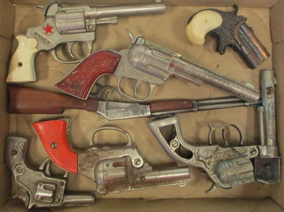 LOT OF MISC TOY GUNS