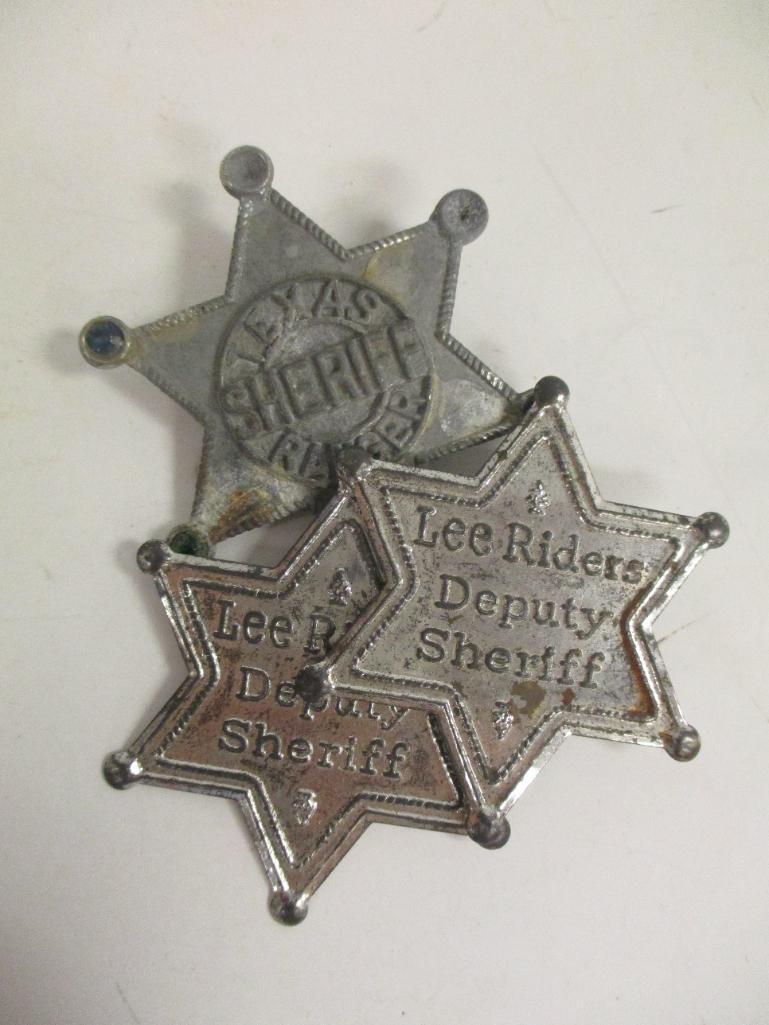 3 COLLECTIBLE PIECES