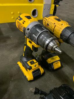 Lot of Dewalt DCD771 DCD791 DW919 Battery Operated Drills & Light w/ Charger