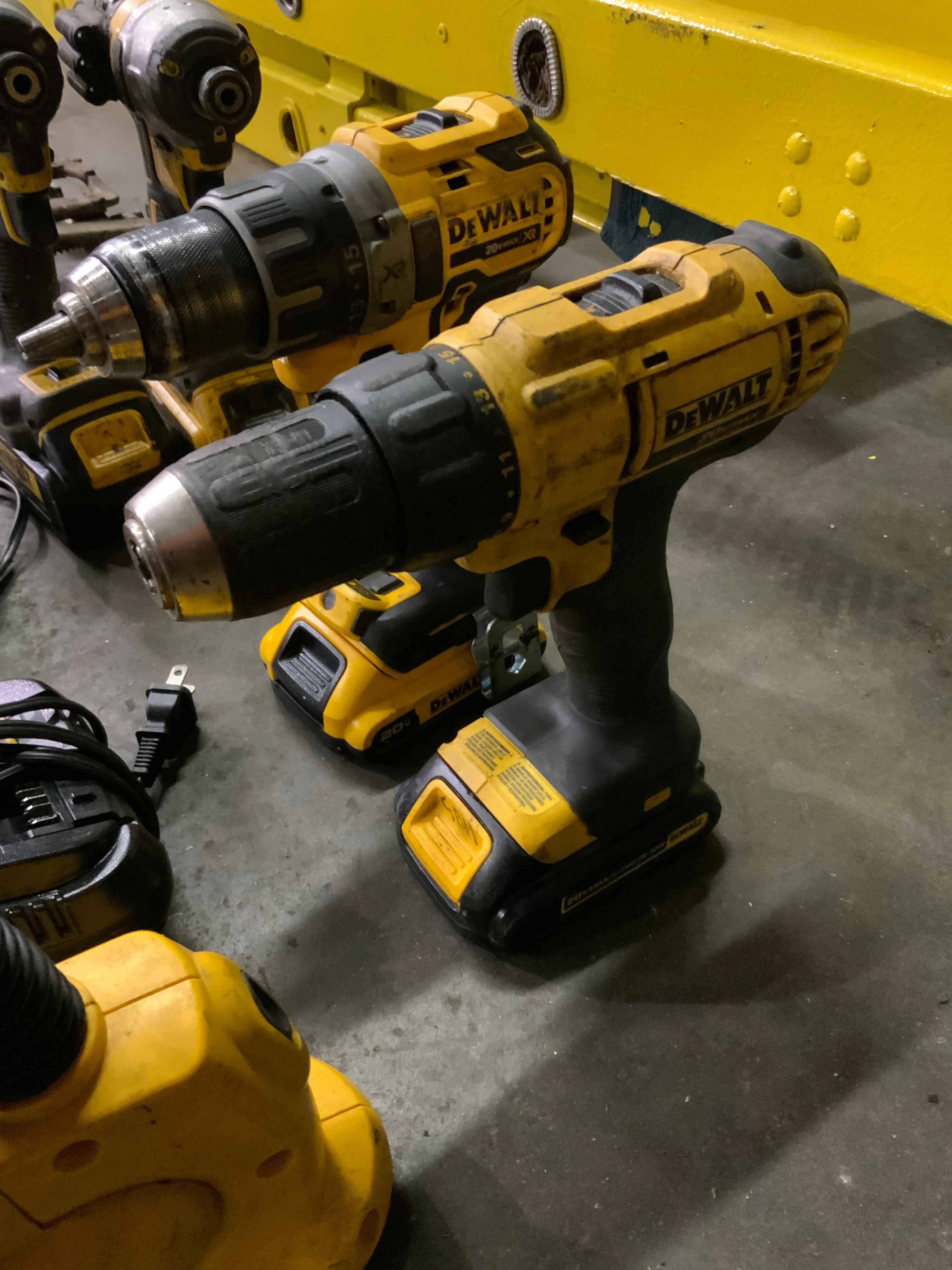 Lot of Dewalt DCD771 DCD791 DW919 Battery Operated Drills & Light w/ Charger