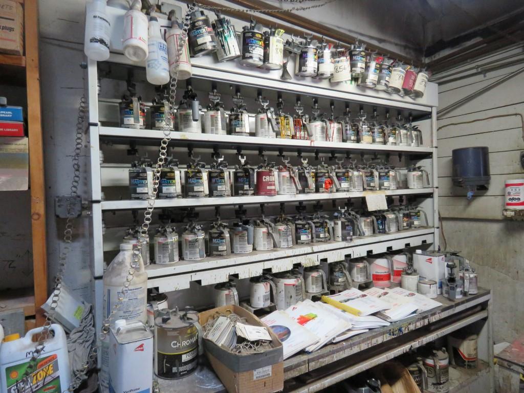 Dupont Chromabase Complte Paint & Mixing System w/Scales