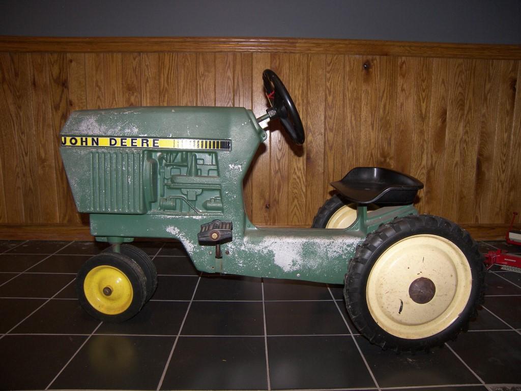 JD Pedal Tractor