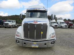 2015 Peterbilt 579 Road Truck