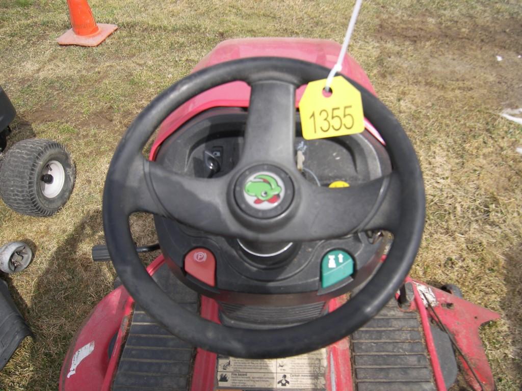 Snapper LT 200 Lawn Tractor