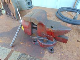 Wards Master Quality Vise