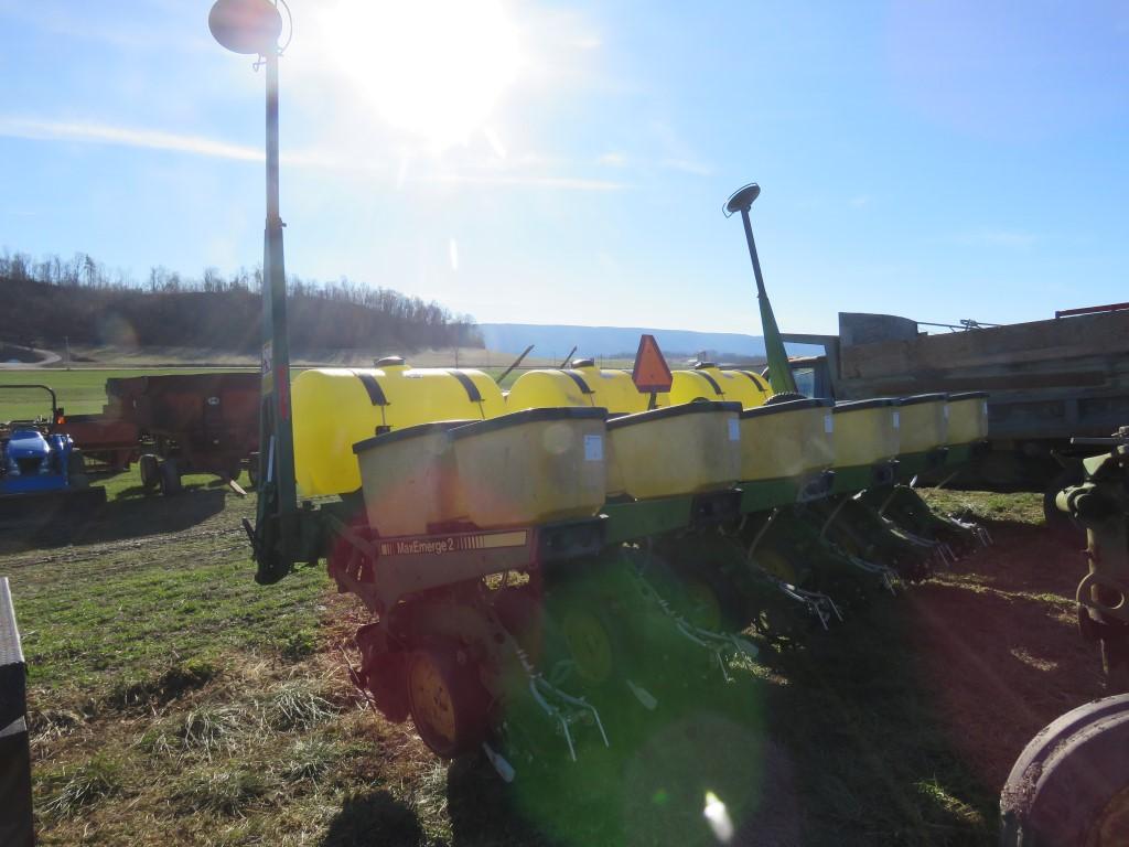 JD 7200 Corn Planter