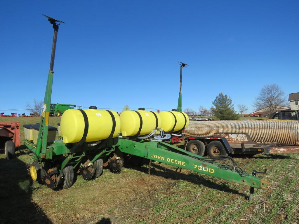 JD 7200 Corn Planter