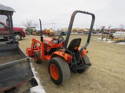 Kubots B1550 Compact Tractor w/Loader
