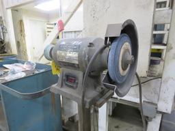 Delta 6 inch Thin-Line Bench Grinder on Pedestal