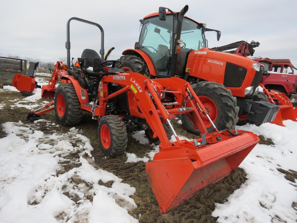 Kubota B2601 Tractor/Loader/Backhoe