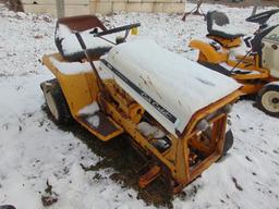 CC 127 Lawn Tractor FOR PARTS