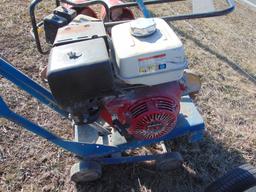 Concrete saw