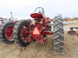 IH 300 Tractor