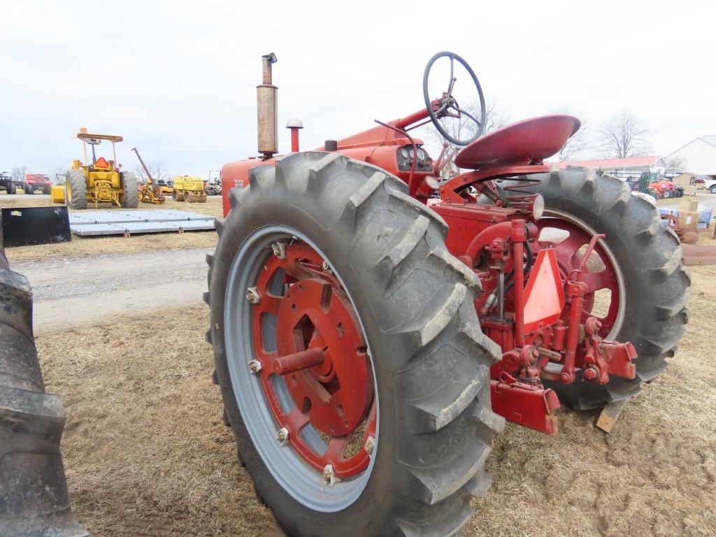 IH 300 Tractor