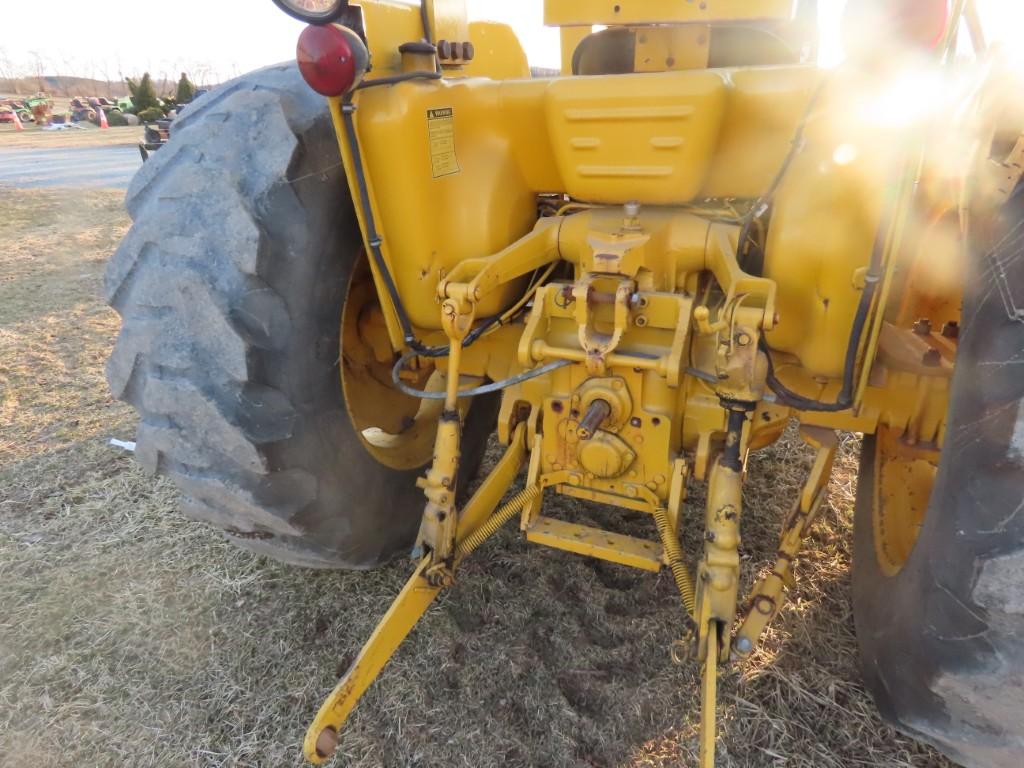 Case 395 Tractor w/Loader