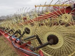 H & S 18wheel V Rake
