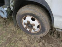 2000 Isuzu Truck