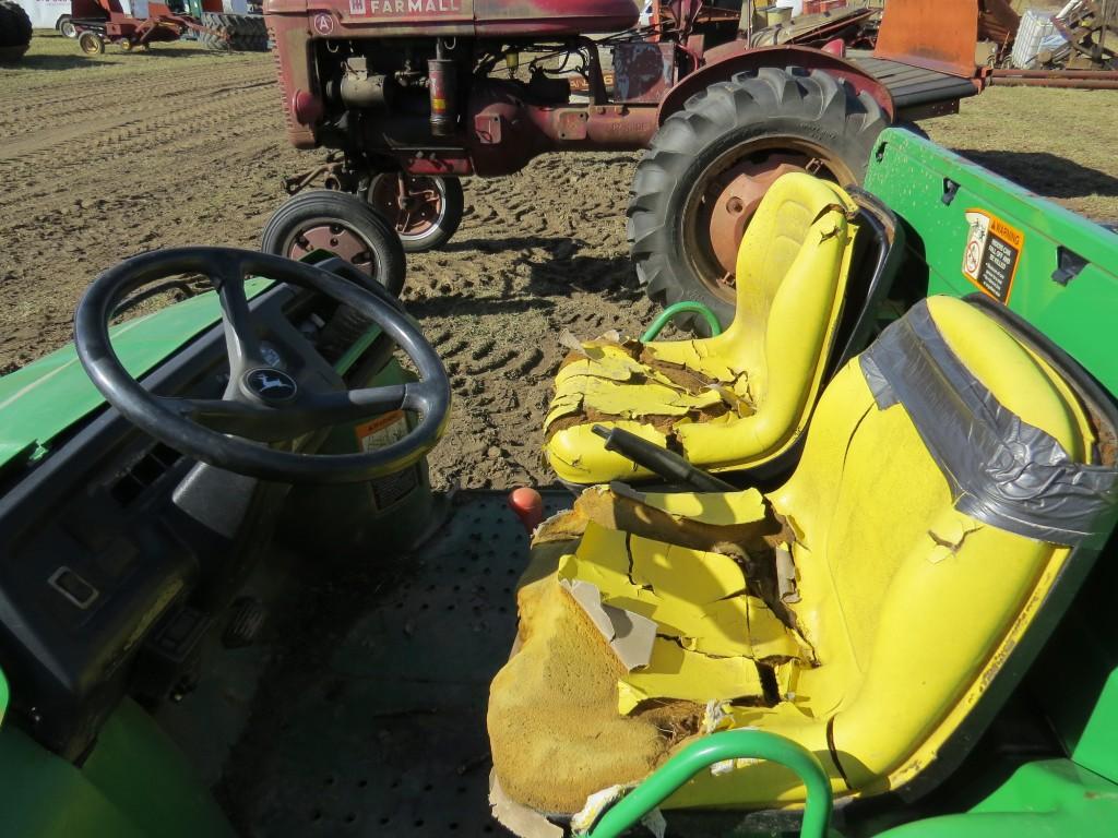JD Gator Side by Side