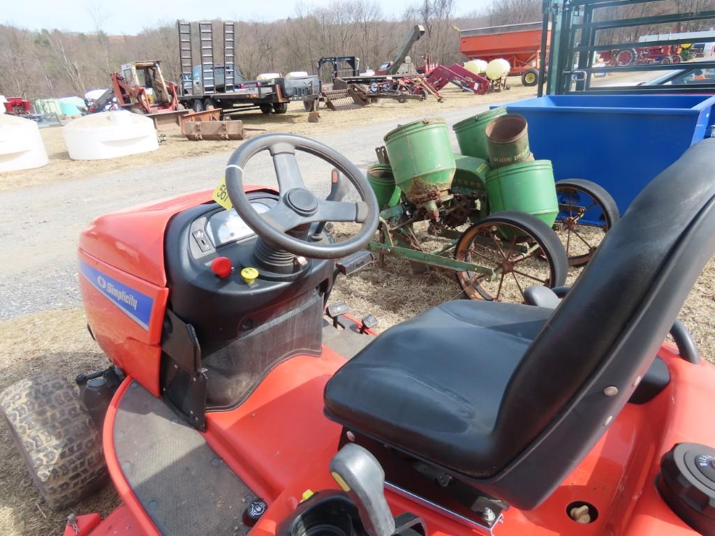 Simplicity Lawn Tractor w/54" Deck