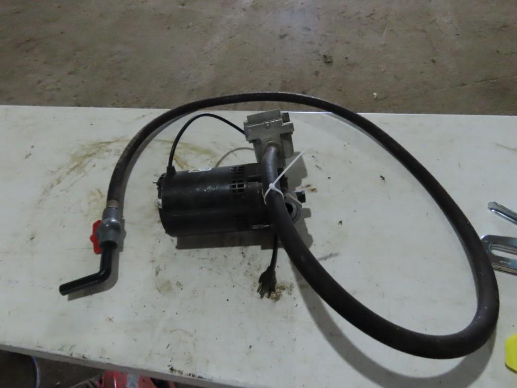 JD 12V Pump w/Gauge