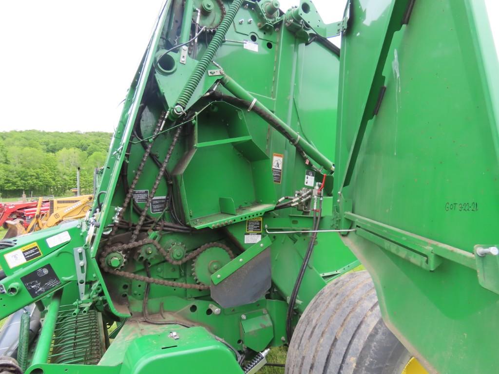 JD 450M Round Baler