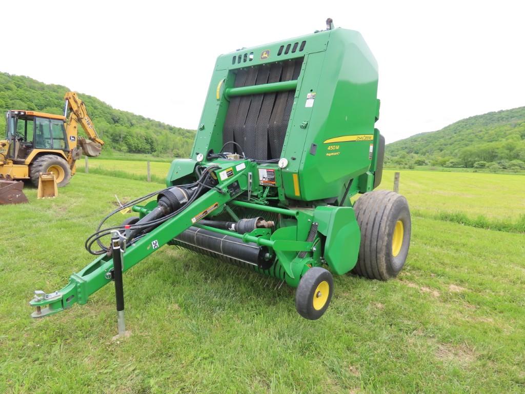 JD 450M Round Baler