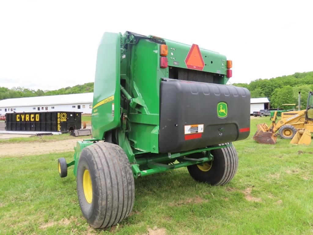 JD 450M Round Baler