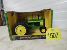 NIB 1/16 Ertl JD 620 Die Cast Tractor