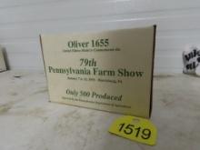 NIB 1/16 Ertl Oliver 1655 Tractor