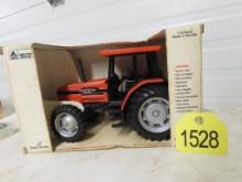 NIB 1/16 Deutz Allis Agco Allis 8630 Tractor