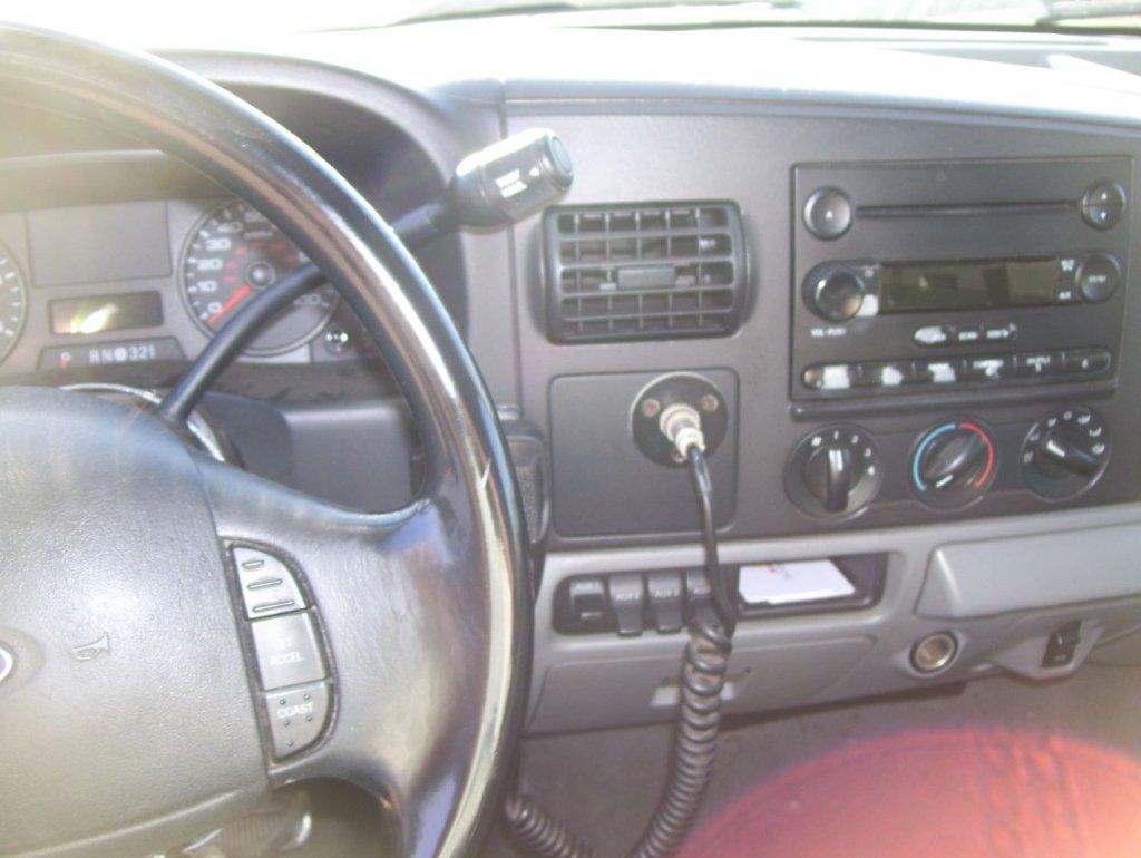 2007 Ford F550 28-Passenger Shuttle Bus,