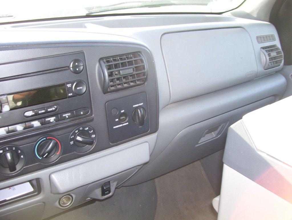 2007 Ford F550 28-Passenger Shuttle Bus,
