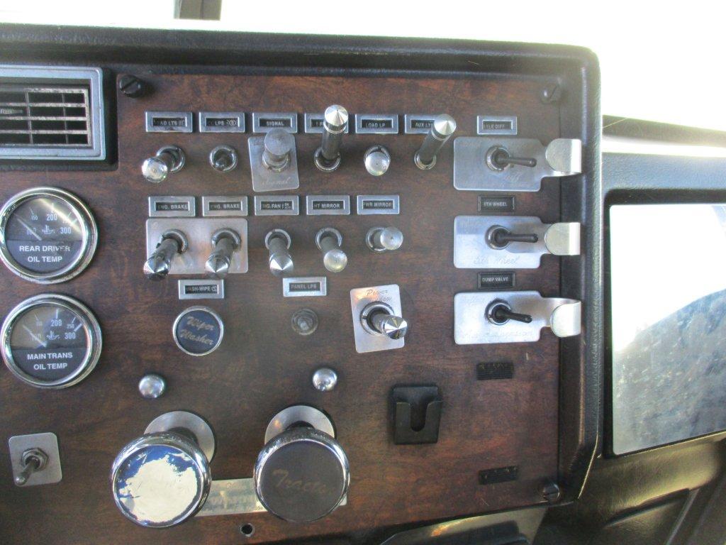 Peterbilt 379 Truck Tractor,
